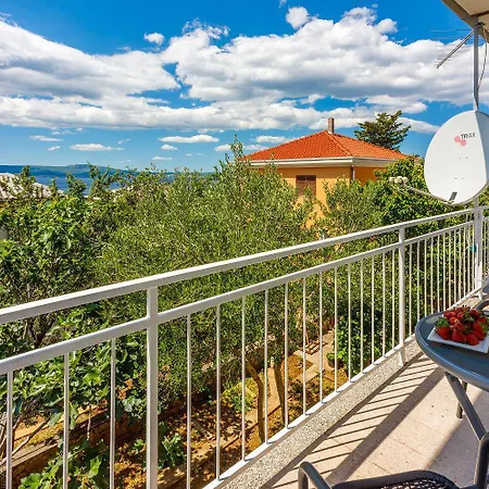 Komfortables Nur 430 Meter Zum Mit Meerblick, Balkon, Terrasse, Grillbereich * Novi Vinodolski