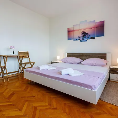 Komfortables Nur 430 Meter Zum Mit Meerblick, Balkon, Terrasse, Grillbereich *