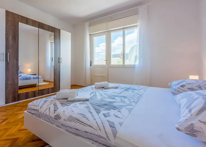 Komfortables Nur 430 Meter Zum Mit Meerblick, Balkon, Terrasse, Grillbereich