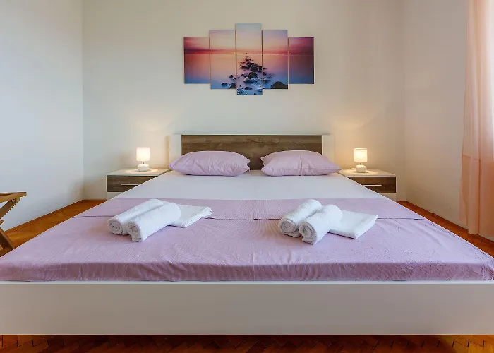 Komfortables Nur 430 Meter Zum Mit Meerblick, Balkon, Terrasse, Grillbereich * Novi Vinodolski