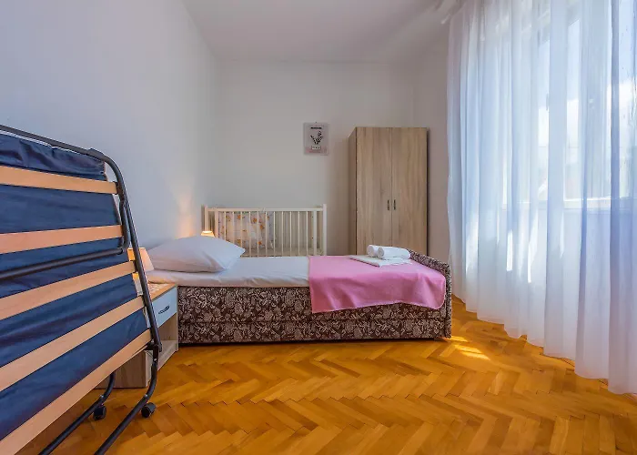Apartment Komfortables Nur 430 Meter Zum Mit Meerblick, Balkon, Terrasse, Grillbereich *