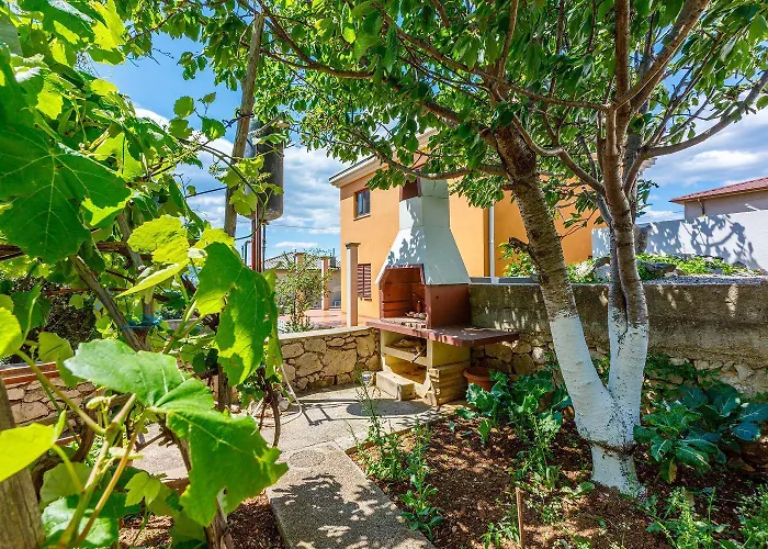 Apartment Komfortables Nur 430 Meter Zum Mit Meerblick, Balkon, Terrasse, Grillbereich